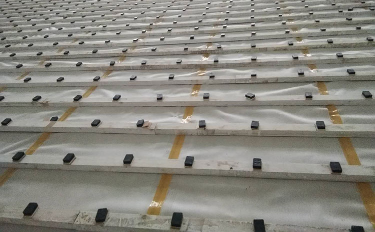 籃球場(chǎng)木地板多少錢一平米