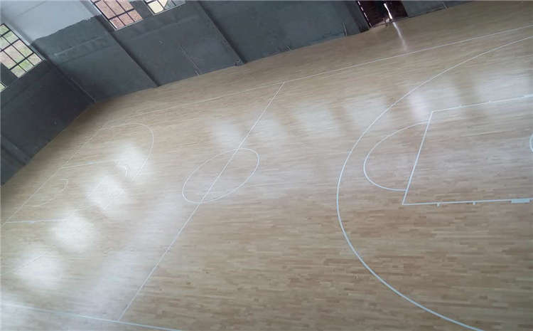 柞木運(yùn)動木地板保養(yǎng)