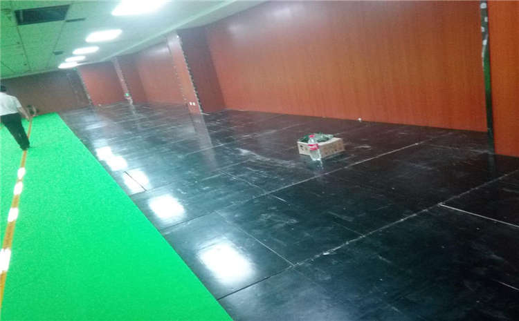 陜西楓樺木運動木地板打磨翻新