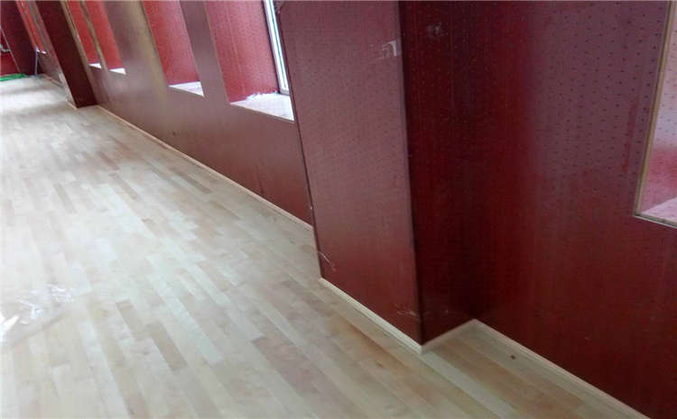 河南專用運(yùn)動(dòng)木地板價(jià)格及圖片