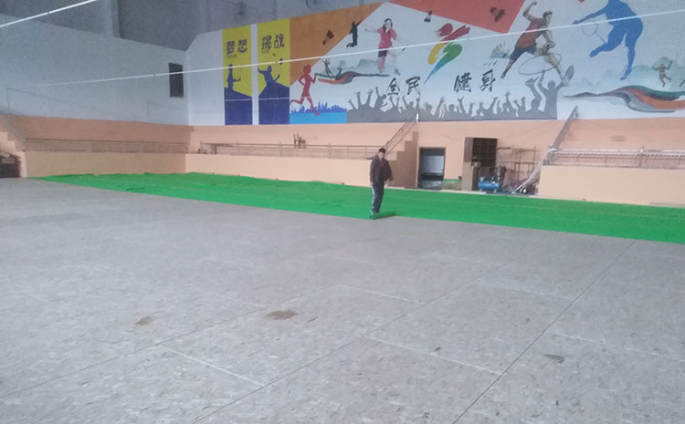 楓木體育場(chǎng)木地板代理商