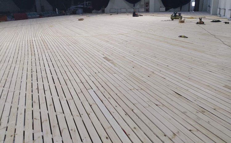 硬木企口體育實(shí)木地板多少錢一平方