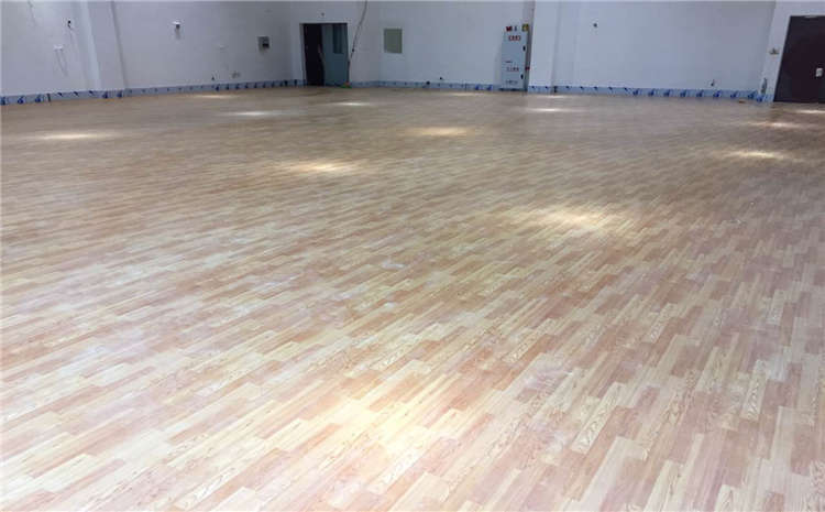 長(zhǎng)春楓木運(yùn)動(dòng)木地板品牌電話