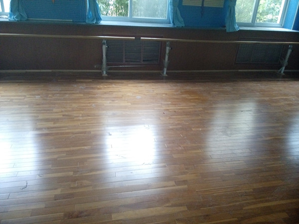 北京小學(xué)走讀部運(yùn)動(dòng)木地板 北京小學(xué)走讀部運(yùn)動(dòng)木地板