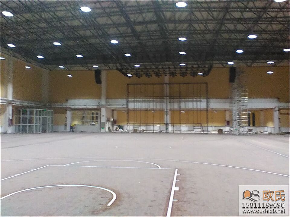 哈密電廠職工活動(dòng)中心運(yùn)動(dòng)木地板案例 哈密電廠職工活動(dòng)中心運(yùn)動(dòng)木地板案例