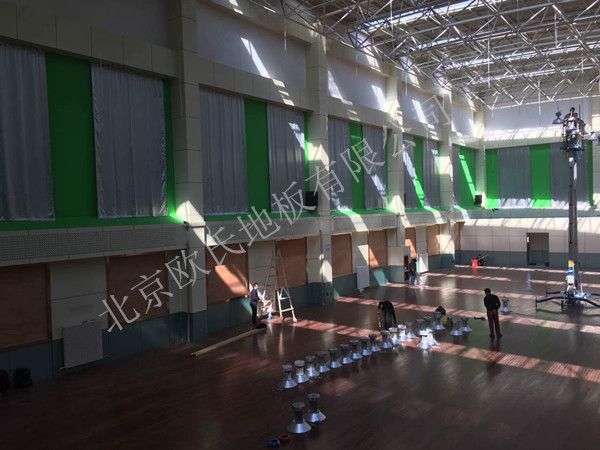 內蒙古運動木地板:錫林郭勒盟太仆寺旗寶昌鎮(zhèn)羽毛球館木地板案例 內蒙古運動木地板:錫林郭勒盟太仆寺旗寶昌鎮(zhèn)羽毛球館木地板案例