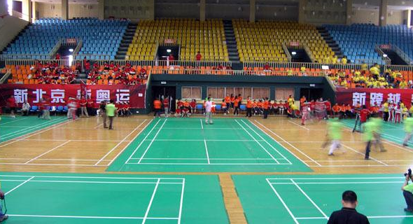 羽毛球場(chǎng)館地板選擇運(yùn)動(dòng)木地板的優(yōu)勢(shì) 羽毛球場(chǎng)館地板選擇運(yùn)動(dòng)木地板的優(yōu)勢(shì)