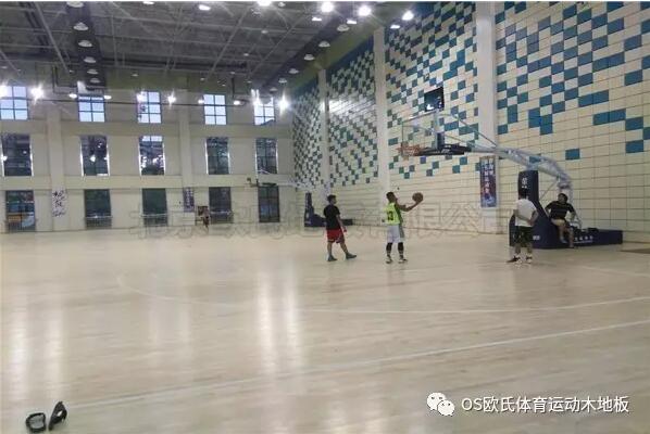 貴州省荔波體育館運(yùn)動(dòng)木地板工程案例 貴州省荔波體育館運(yùn)動(dòng)木地板工程案例