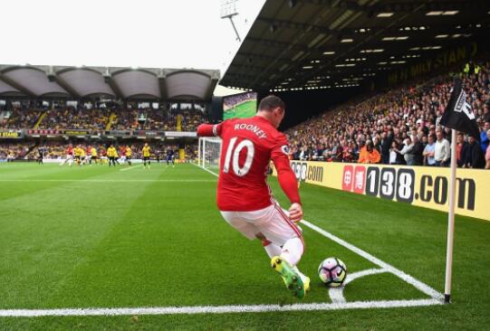 魯尼發(fā)角球的瞬間 魯尼發(fā)角球的瞬間