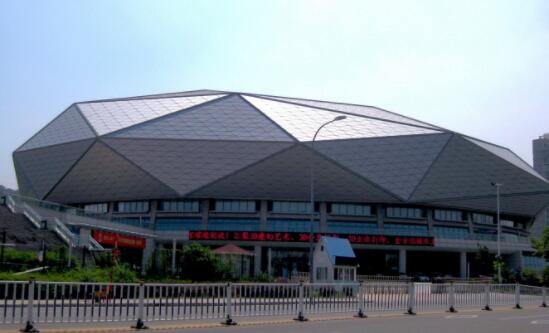 國內(nèi)10大NBA級別籃球館之十 青島國信鉆石體育館 國內(nèi)10大NBA級別籃球館之十 青島國信鉆石體育館